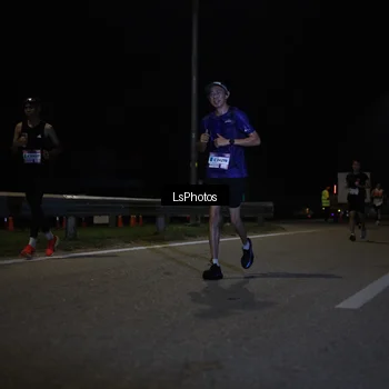 Runner Photo 7335995