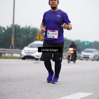 Runner Photo 7336017