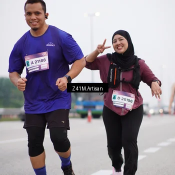 Runner Photo 7336024