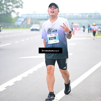 Runner Photo 7336066