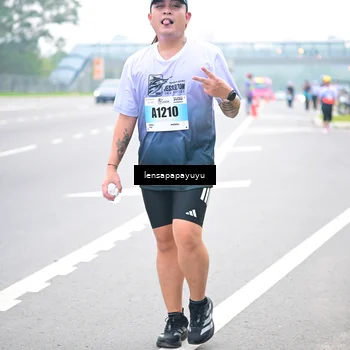 Runner Photo 7336072