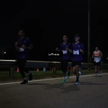 Runner Photo 7336098