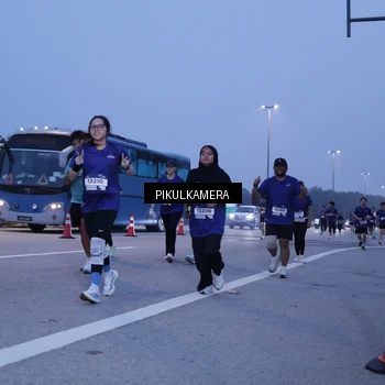 Runner Photo 7336320
