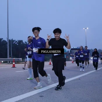 Runner Photo 7336345