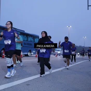 Runner Photo 7336443