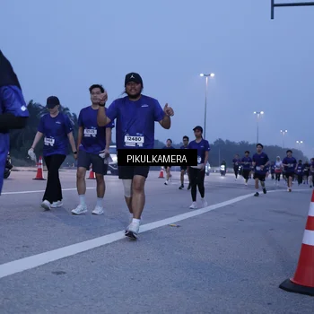 Runner Photo 7336628