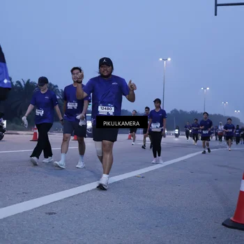 Runner Photo 7336643