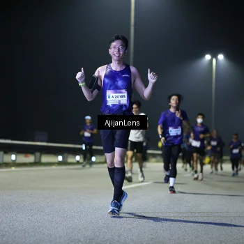 Runner Photo 7336645