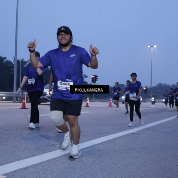 Runner Photo 7336675