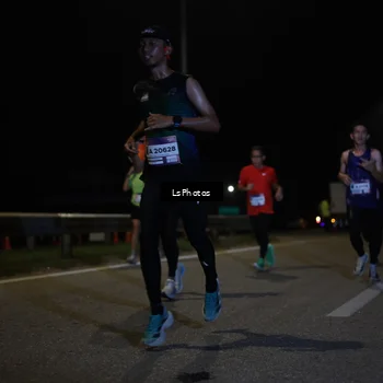 Runner Photo 7336745
