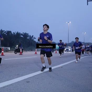 Runner Photo 7336760