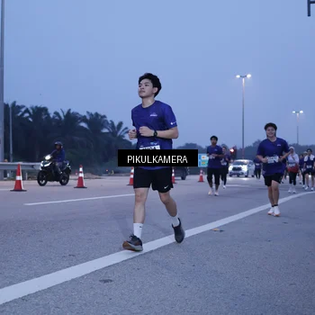 Runner Photo 7336783