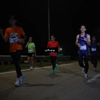 Runner Photo 7336799