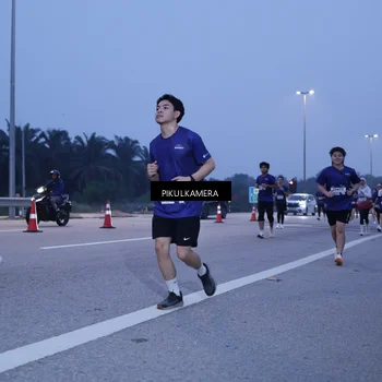 Runner Photo 7336816