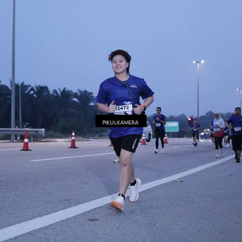 Runner Photo 7336838
