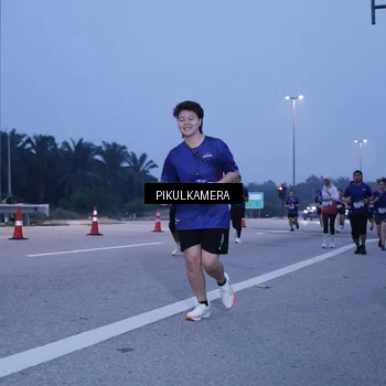 Runner Photo 7336855