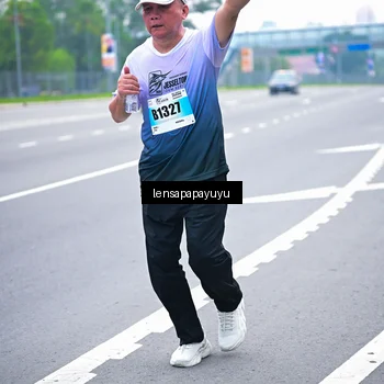 Runner Photo 7336905