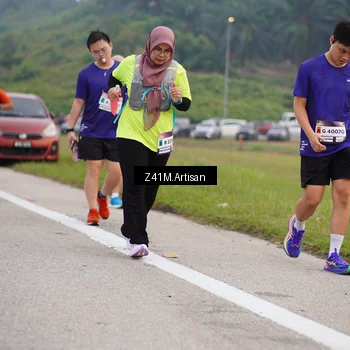 Runner Photo 7336914
