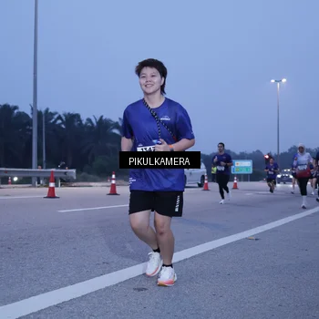 Runner Photo 7336925