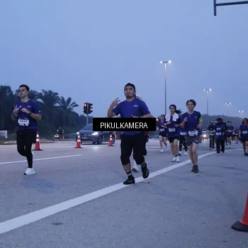 Runner Photo 7336932