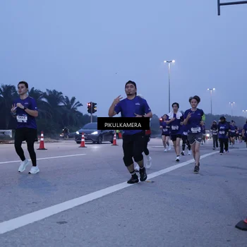 Runner Photo 7336969