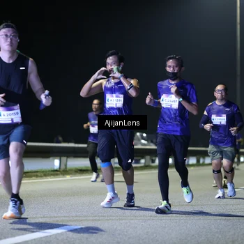 Runner Photo 7336970