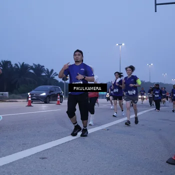 Runner Photo 7336988