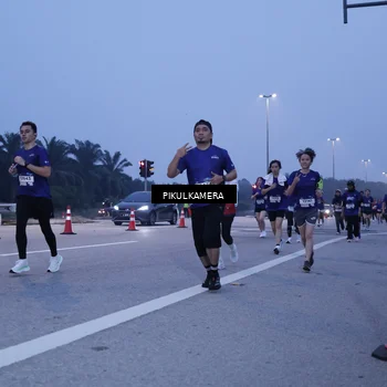 Runner Photo 7337004