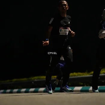 Runner Photo 7337018