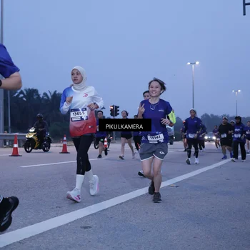 Runner Photo 7337048