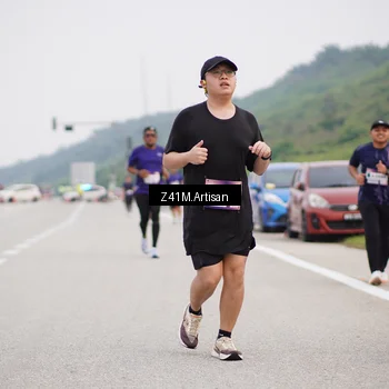 Runner Photo 7337059