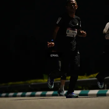 Runner Photo 7337072