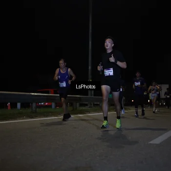 Runner Photo 7337139
