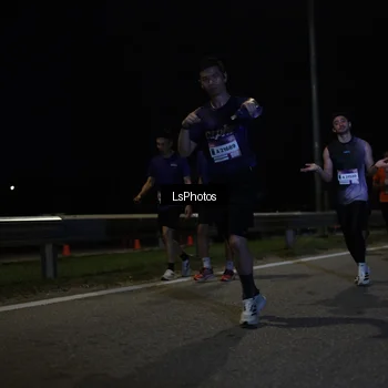 Runner Photo 7337460