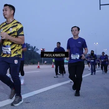 Runner Photo 7337476