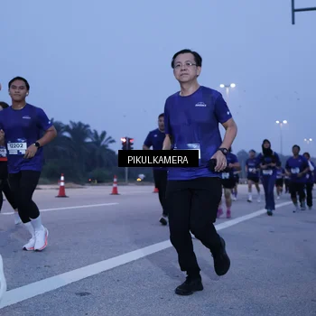 Runner Photo 7337530