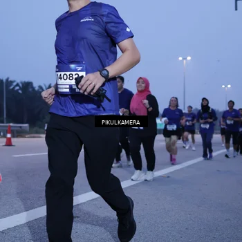 Runner Photo 7337565
