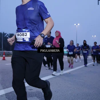 Runner Photo 7337575