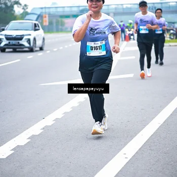 Runner Photo 7337696