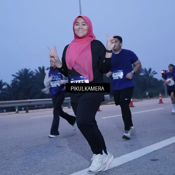 Runner Photo 7337700