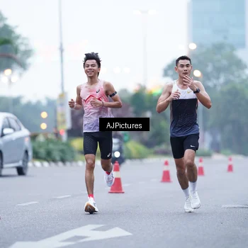 Runner Photo 7337902