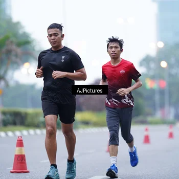 Runner Photo 7337910