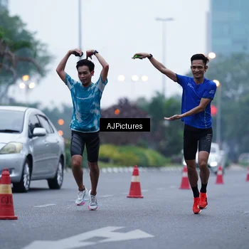 Runner Photo 7337941