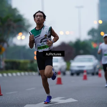 Runner Photo 7337992