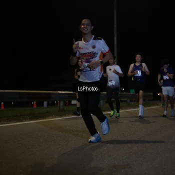 Runner Photo 7338010