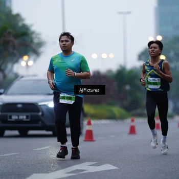 Runner Photo 7338021