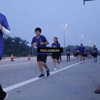 Runner Photo 7338032