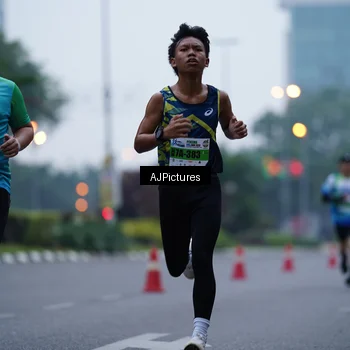Runner Photo 7338038