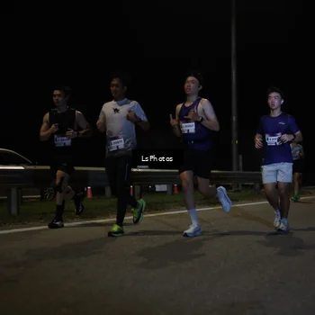 Runner Photo 7338048