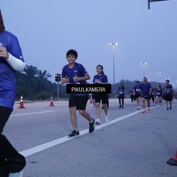 Runner Photo 7338050